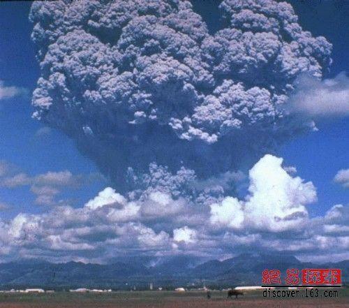 日本富士山有喷发迹象 盘点火山爆发的奇观