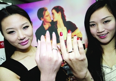 ���꾭��Խ�����̩̹��˺�ʽ����