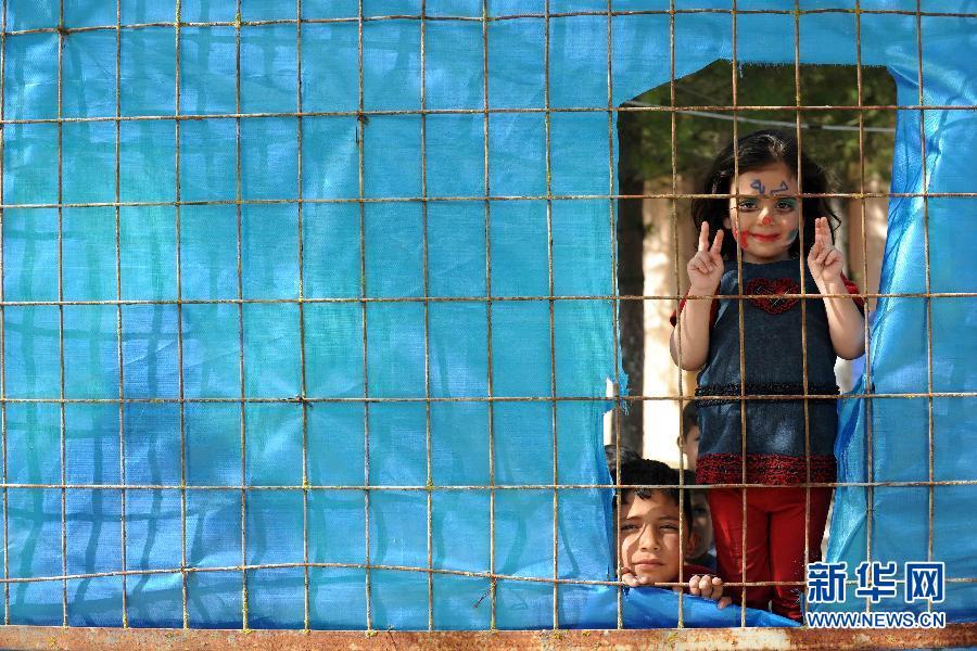 Խ����������������������������Ӫ��Ķ�ͯ(��ͼ)