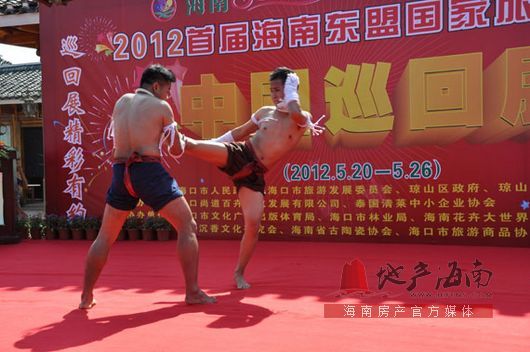 ������ƷѲ��չ���ڿ�ĻΪ�������ֳ���С��Ʒ