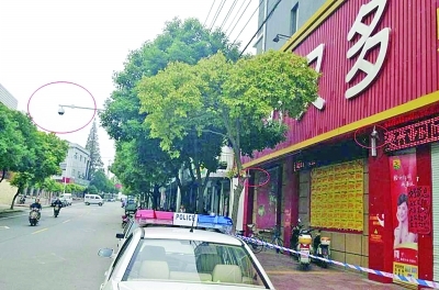 江宁湖熟一超市内金铺遭窃