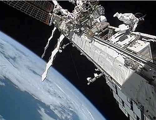 国际太空站11月将实施两次机器人燃料加注任务