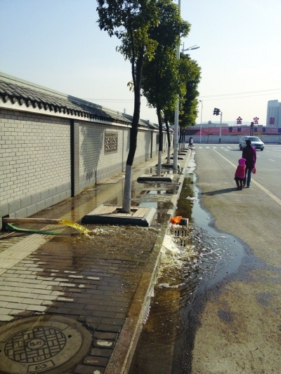 ����ϣ������̹��ŷŻ�ɫ��ˮ