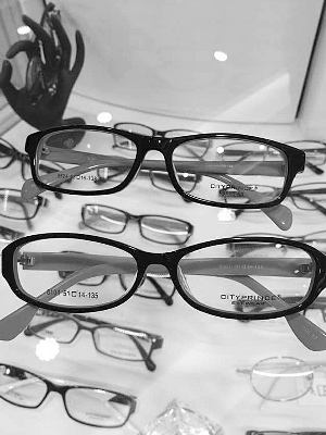 26元的眼镜卖到600多价格为何相差那么大？