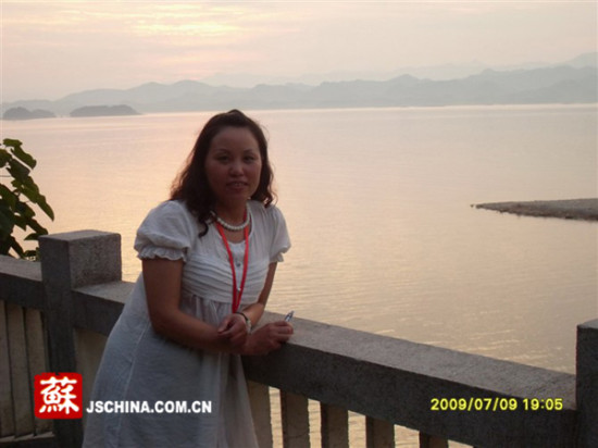 【网聚中国梦·有梦】下岗女工朱亚芳:用炉灶节能器为社会作贡献_新浪新闻