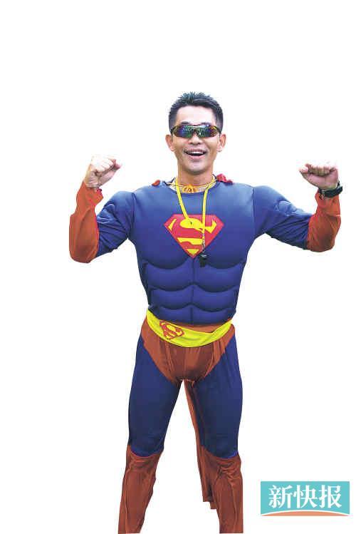 天雨无阻中流击水 六市泳手再渡珠江2