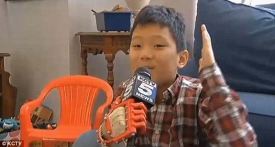 美9岁男孩用低价靠3D打印机安上机械手
