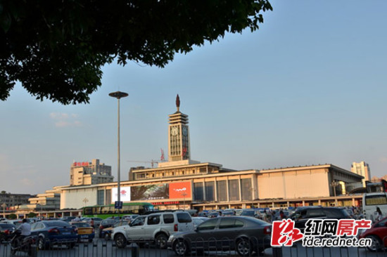 晓园奥特莱斯迎邵阳看房团 5月18日将开盘