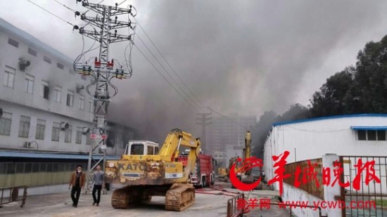 �������ն�ݸ弲�һ��̨�󳵼��������Ա����