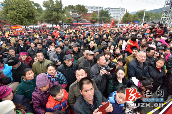 2015·闹元宵：一场民族狂欢带你领略神奇张家界