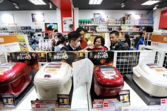 韩媒称日元贬值中国人涌向日本 冲击韩国旅游