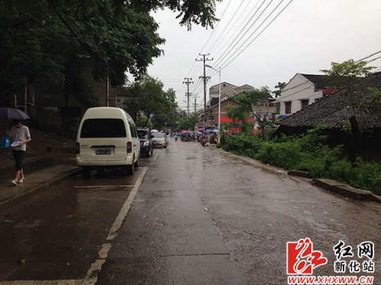 新化全城动员 合力为高考学子保驾护航