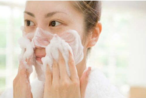 香皂洗脸的正确姿势