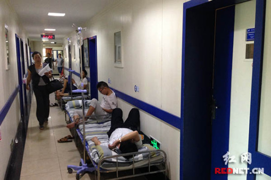 结石潮高温来袭床位加到走廊 专家提醒:三早是关键
