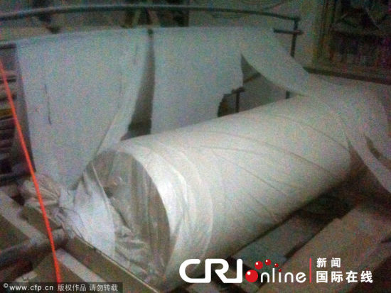 暗访:山东“草料”卫生纸潜入北京(组图)