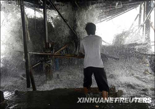 潮水袭印尼首都雅加达_天气预报