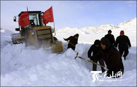 新疆暴雪50万人受灾 14-18日持续降雪再临_天气预报