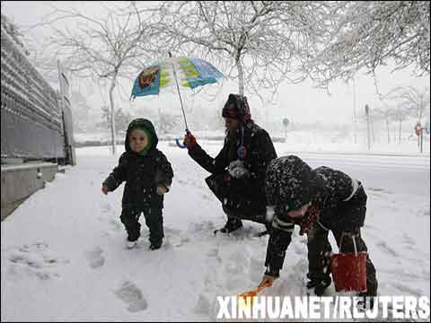 大雪袭西班牙巴塞罗那_天气预报