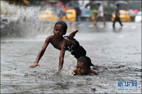 印度加尔各答降暴雨_天气预报