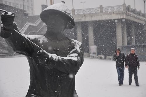 吉林降下春季首场大雪_天气预报