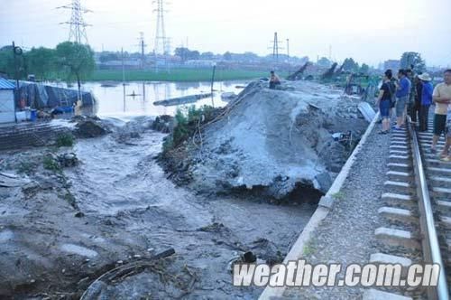 黑龙江牡丹江遭遇大风及短时强降雨|天气|天气预报
