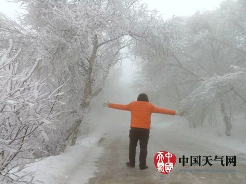 内蒙古将现入冬来最强降雪 雪后冷空气来袭降