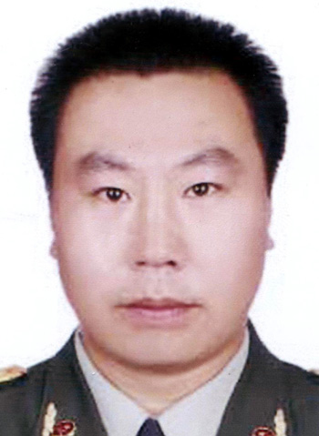 李长松 1971年4月出生,中共党员,大学学历,武警吉林总队辽源市支队副