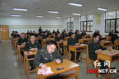 湖南省军区组织双考 选拔副团职领导干部(图