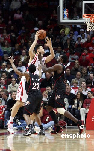 图:火箭主场一球惜败费城七六人队