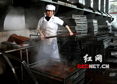 湖南武冈打造卤菜品牌帮扶返乡农民工就业（图）