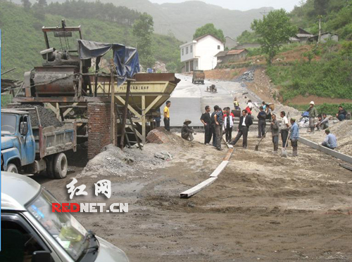 沅陵麻溪铺镇旅游公路主体工程硬化全面竣工