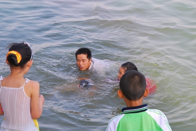 母子双落水