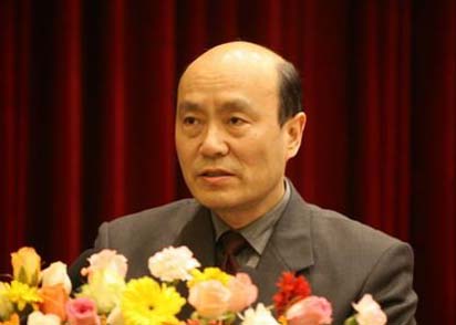 �人��ѧ��У������������ܻ߰��ѽ������׶�