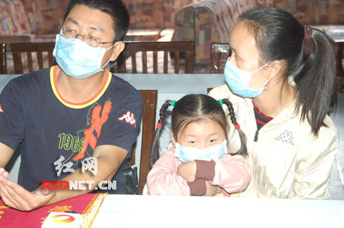 第2例重症甲型H1N1流感患者在湘雅医院出院