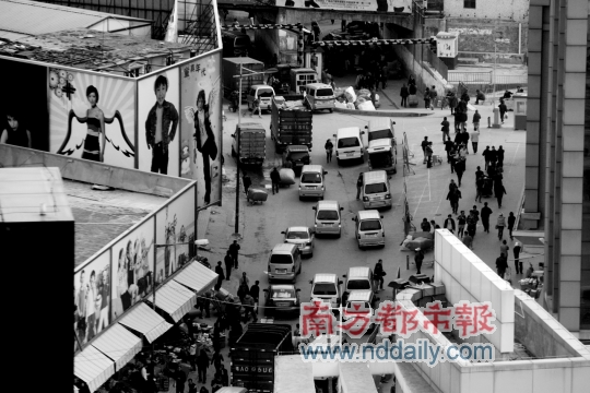 苏泽群连开药方疏通濂泉路 昨日召开现场会,