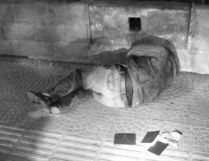 下午刚领结婚证新郎夜晚醉宿街头(图)