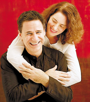 巴西钢琴家眼盲半世纪无人知