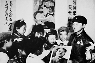 雷锋,永远的榜样!