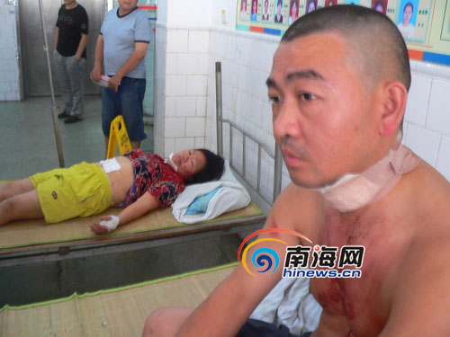 海口男子疯狂砍倒2<em>成人</em>1<em>女孩</em> 嫌犯已被控[图]_