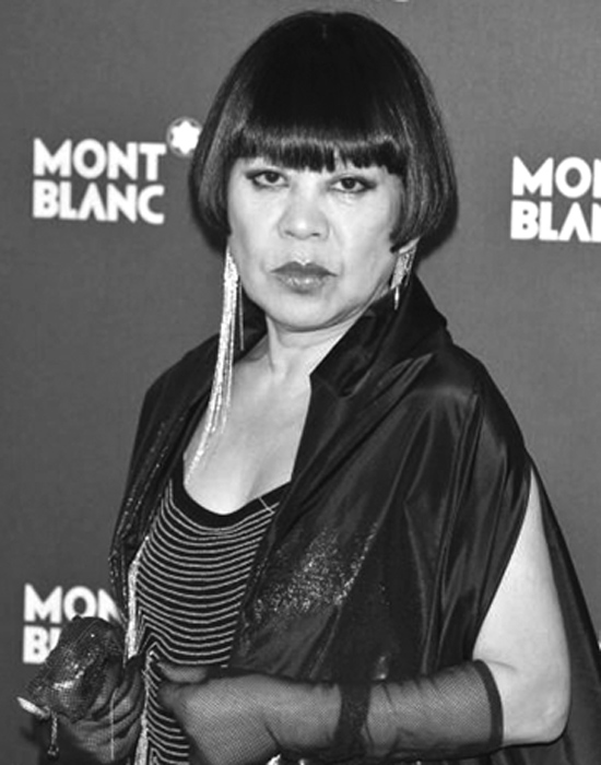 日本形象大使小筱顺子情系世博