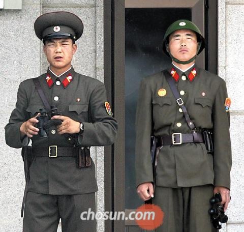 朝鲜士兵不戴传统人民军帽