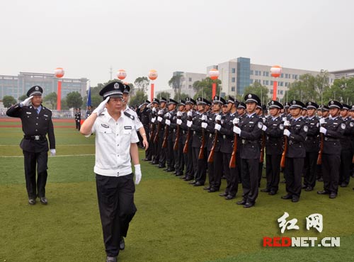 红网长沙6月25日讯(记者 刘怡斌 实习生 陈昕卉)湖南警察学院