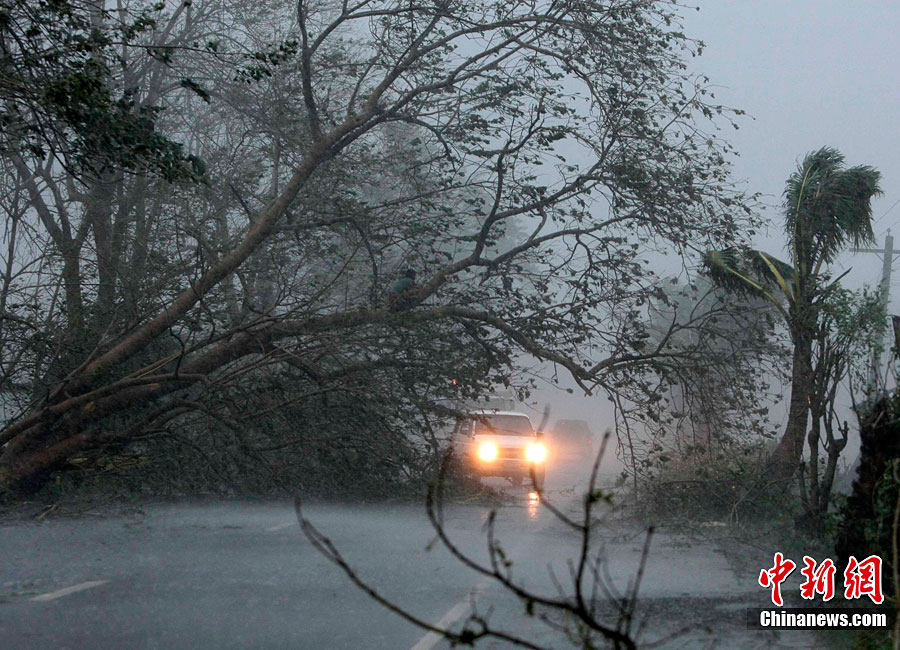超级台风 鲇鱼 登陆菲律宾 暴雨致部分地区山体