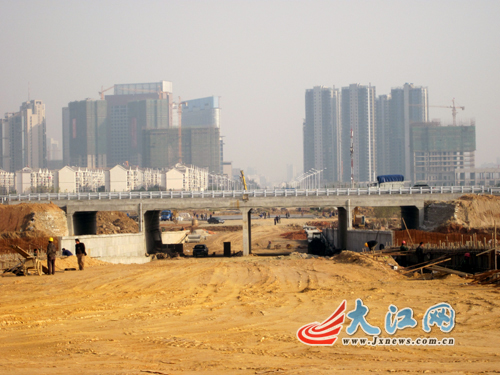 南昌红湾公路跨乌沙河大桥主体工程基本完工