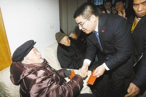 �¹��ϳ���ȡǮ�����а�æװ���