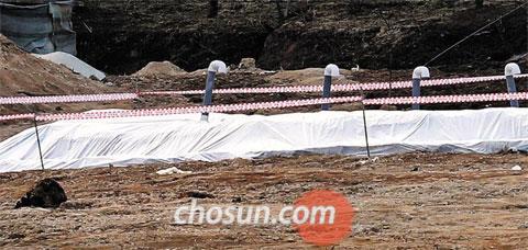 ������ج�κ�����س�������ʬ��¶����������