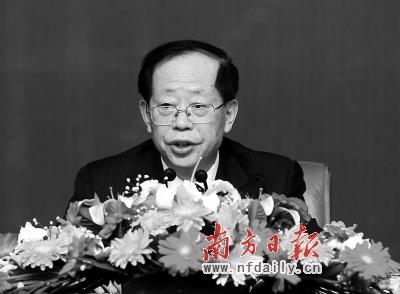 Σ����:�����г�ũ��Ʒ�۸��Ƿ�Զ���й�