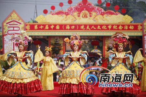 ��ʮ�캣���������Ļ��ڿ�Ļ�´Ǽ����ֳ�ϯ