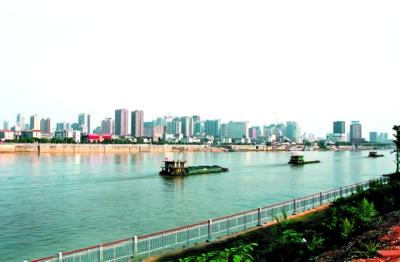 �±��������潭��������չ��