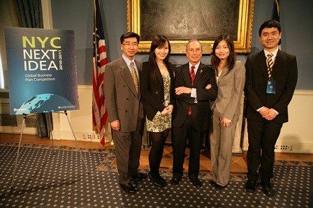 华裔学生创业团队获纽约世界大学生创业大赛冠